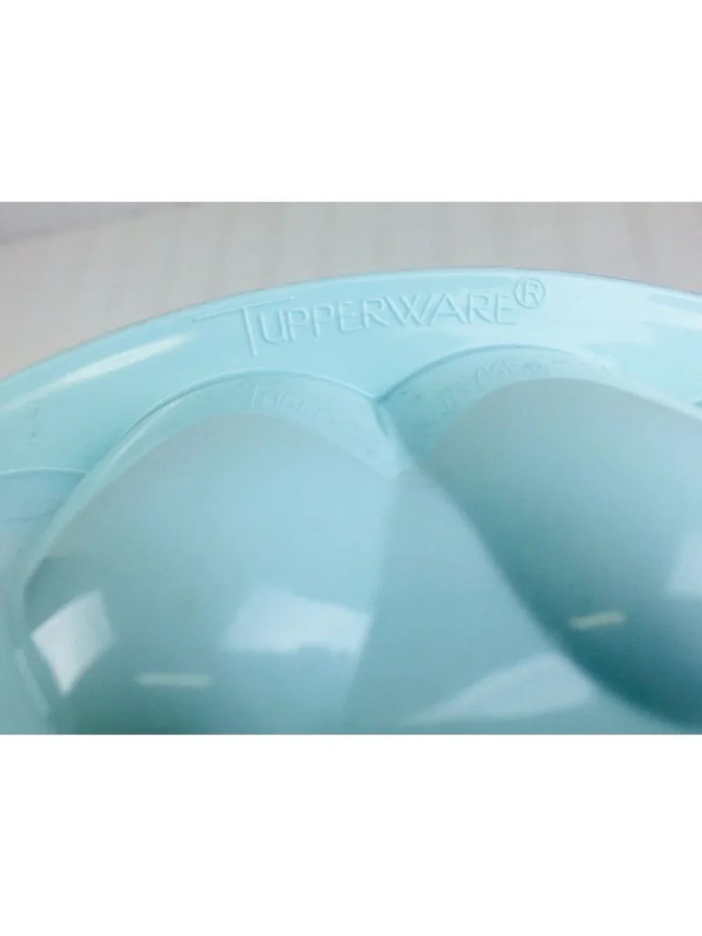 Tupperware Blue Green Jello Salad Mold Ice Ring 3 Piece #1202-5 USA